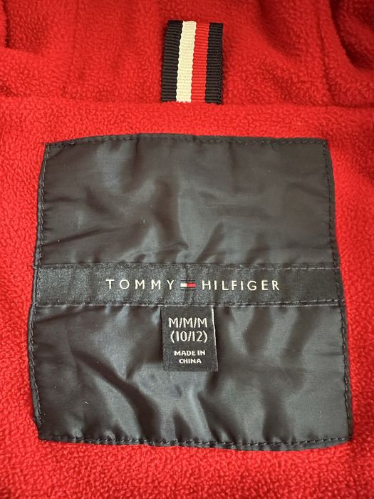 Продается теплая куртка б/у для мальчика