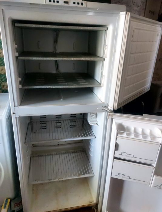 Продам продам холодильник