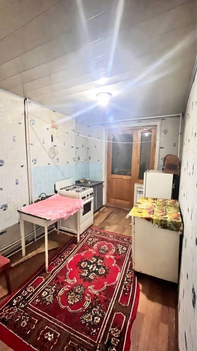 Саттепо 3 хонали кв 2 этаж  ижарга