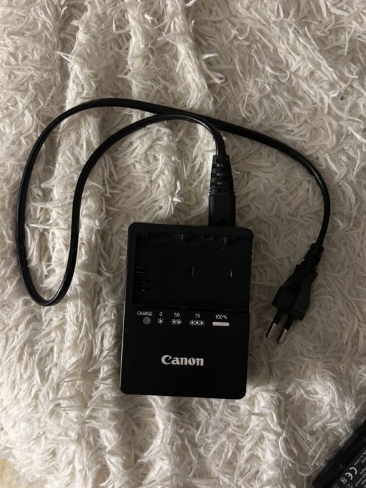 Продам камеру canon набор