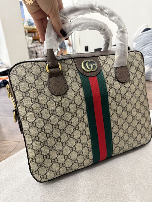 Сумка. Подходит для макбука