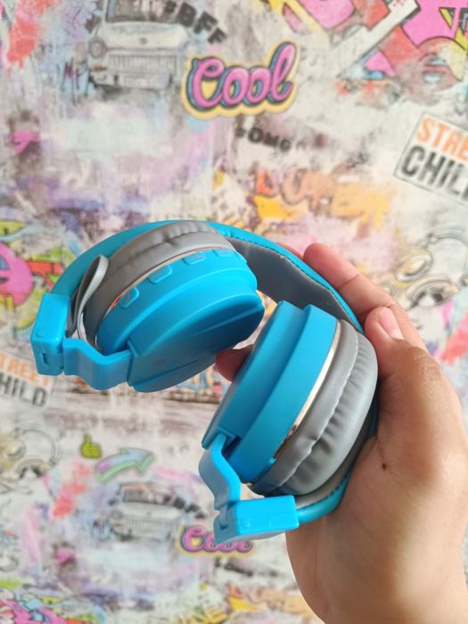 Продам наушники , новые