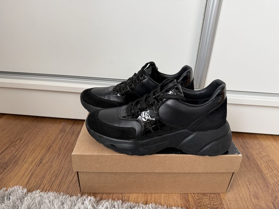 Нови маркови обувки от естествена кожа