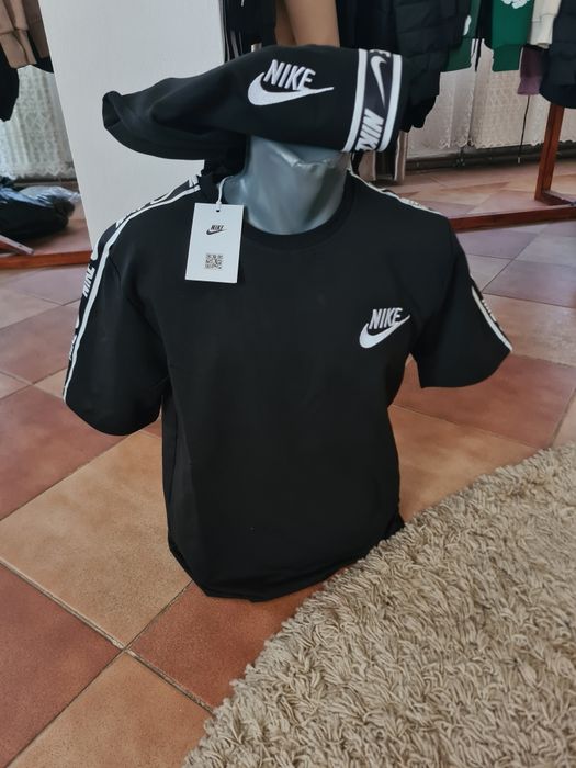 Compleu Nike bărbați!