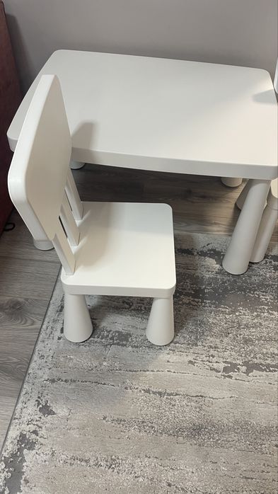 Masa si scaune mamut ikea