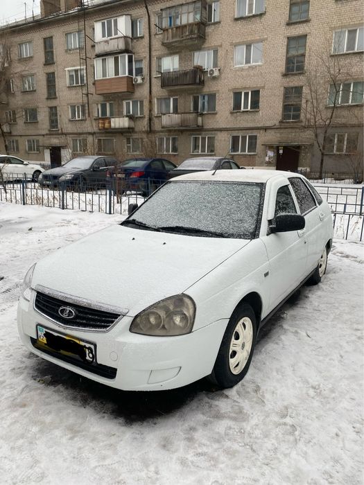 Продам машину приору