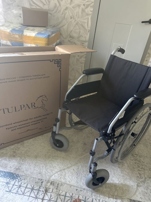 Продам новую кресло-каталку