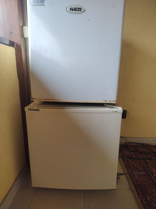 Mini frigider bar si congelator