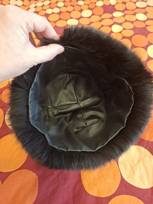 Căciulă de dama. Blana vulpe polara