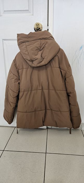Продам куртку женскую