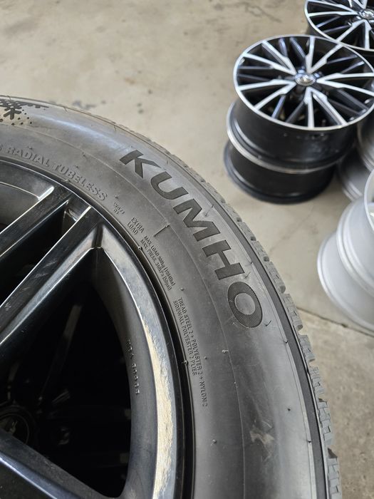 4 Броя 225/60/18 Kumho 7,7mm 22dot
