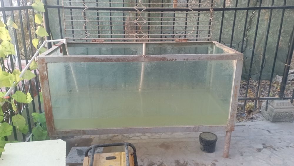 Аквариум эни 80 см буйи 1,80 см баландлиги 80 см ойна калинлиги 1 см