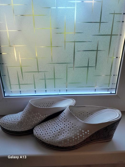 Женские кожаные САБО