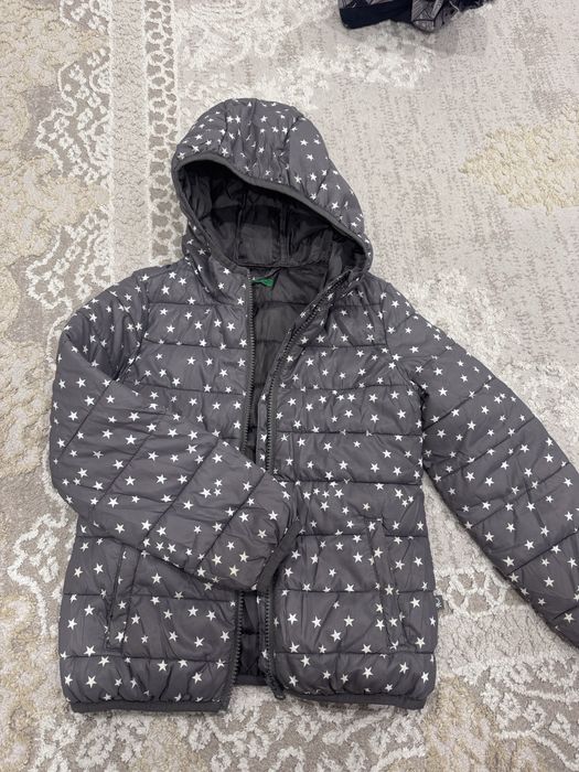 Продам детские куртки