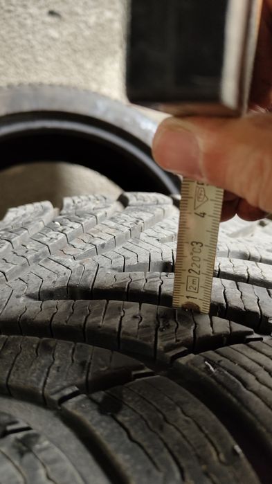 Зимни гуми 225/40 R18