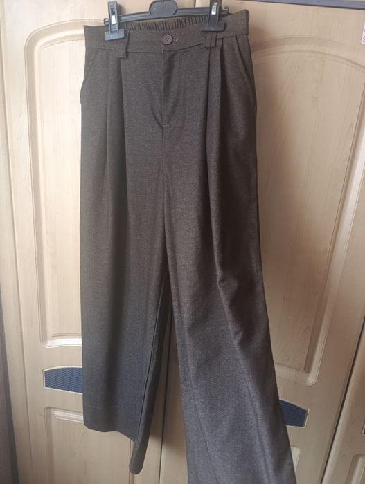 Брюки на девочку подростка 12/14 лет