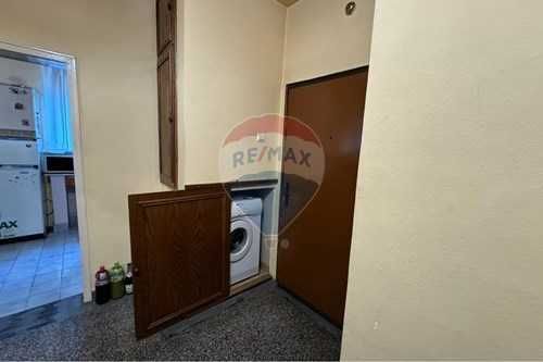 Продава се Етаж от къща в Шумен, Пожарната - 110 кв.м за 1395 €/кв.м - Снимка #17