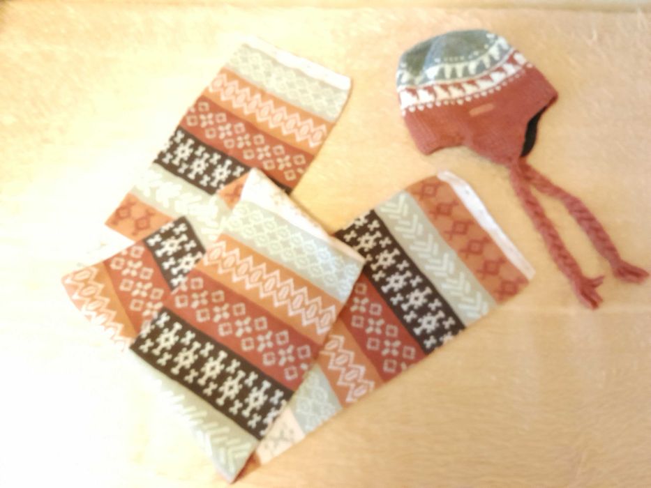 Комплект шапка и шал