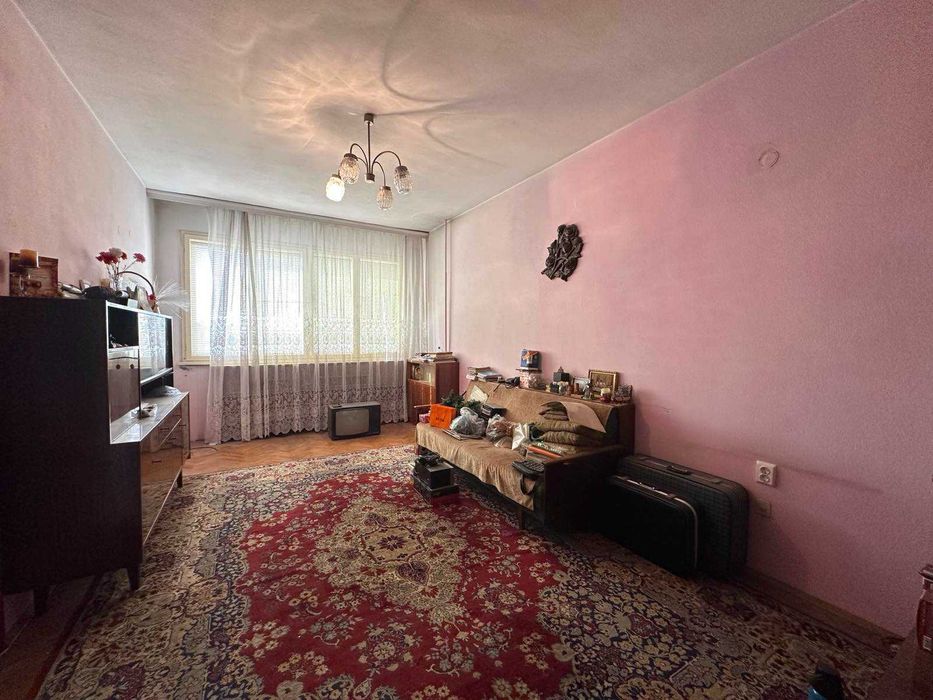Продава се Тристаен апартамент в Велико Търново, Център - 90 кв.м за 1112 €/кв.м - Снимка #3