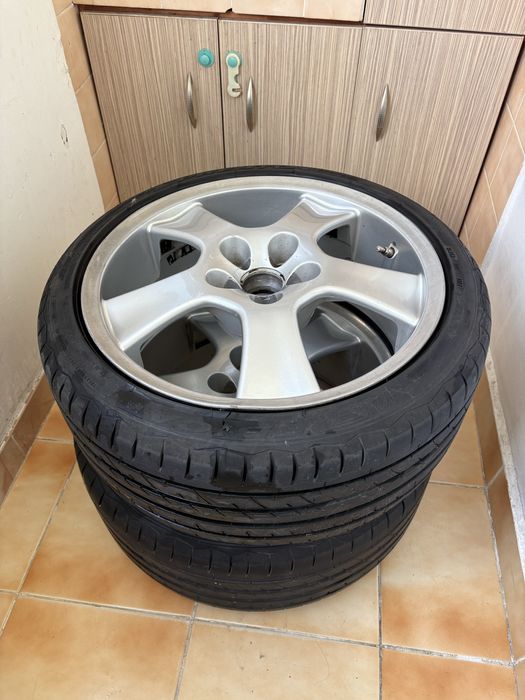 Джанти с гуми 5x100 със 225 40 18 Дот24