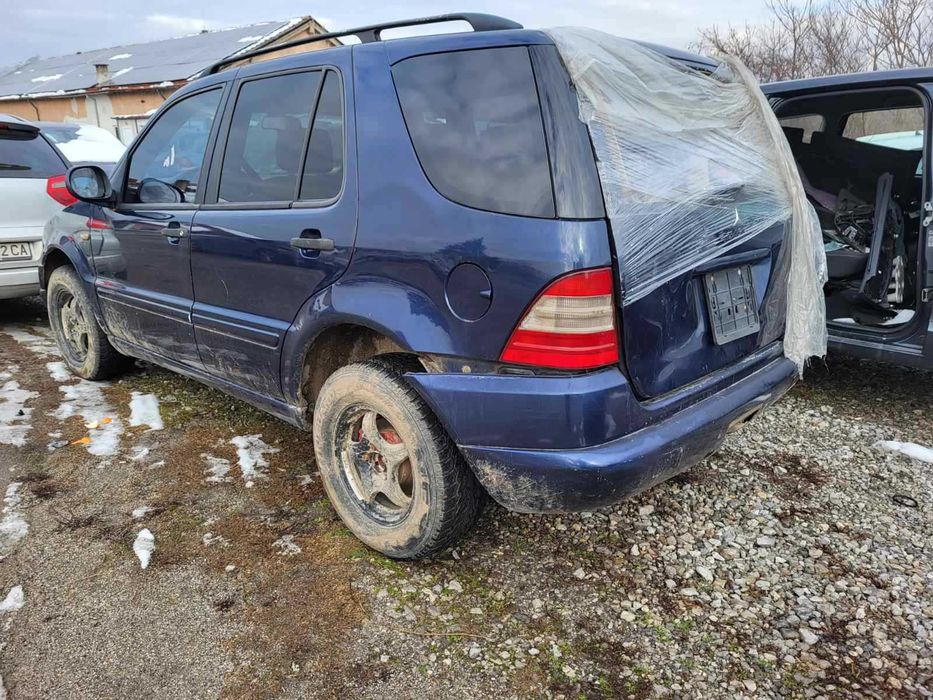 Mercedes-Benz ML W163 , Мерцедес МЛ на части!
Февруари 1999