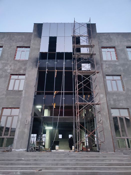 Акфа, Енглберг, Термо, Фасад