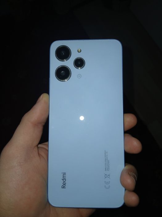 Vând redmi 12 256 de g 8 GB ram