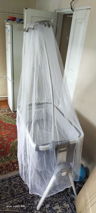 Детские кроват и велосипед