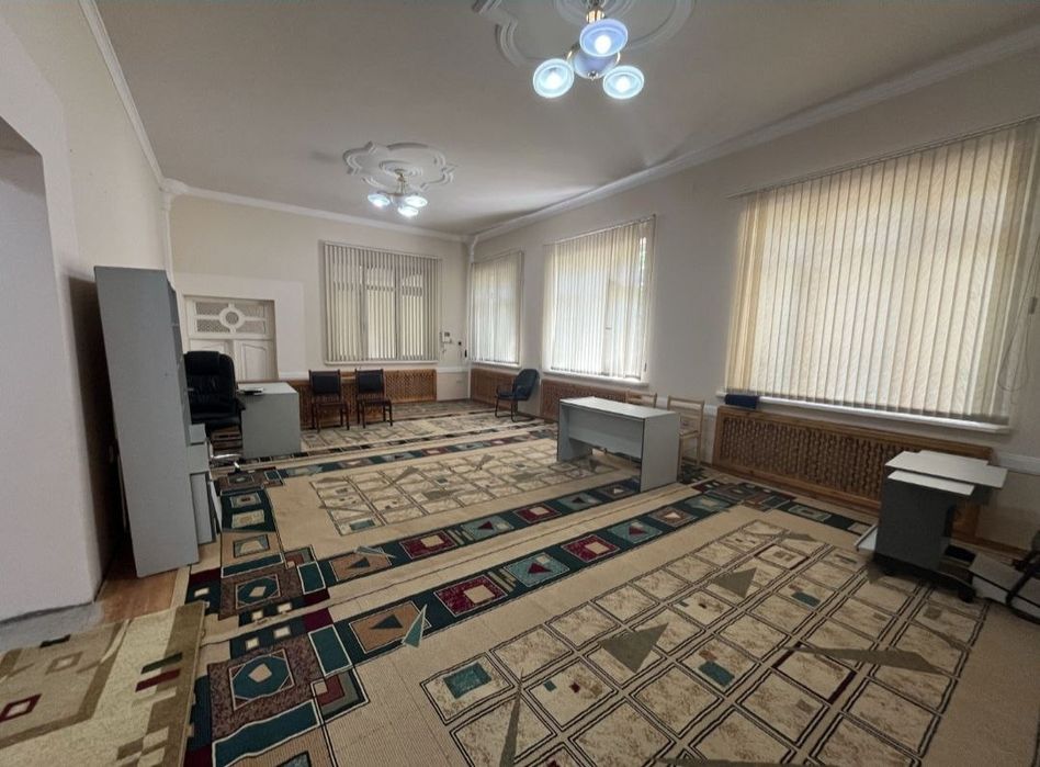 Нурафшон куча. Шайхантахурский район офис 3 комнат 100м2!