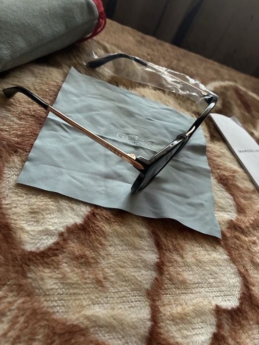 Женски очила Guuess