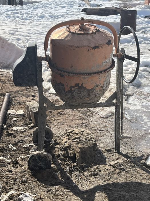 Продам бетономешалку