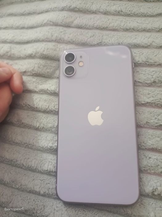 Обменяю айфон 11 на 12 с хорошим акб