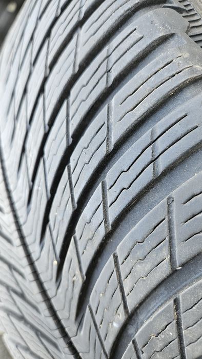2бр гуми 255 35 19 дот 23 мишелин michelin