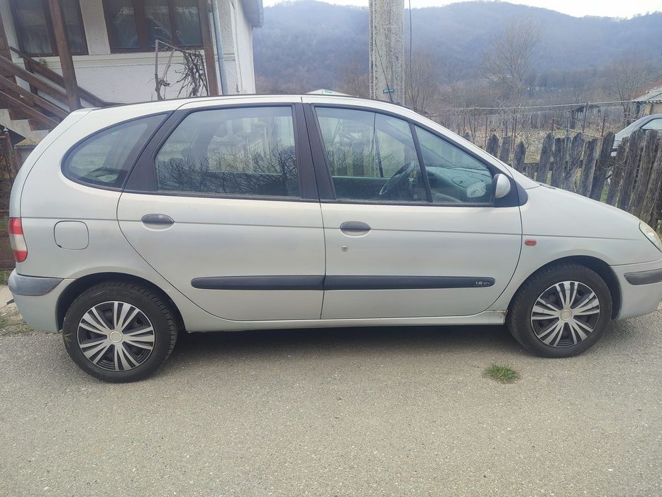 Renault Megane Scenic