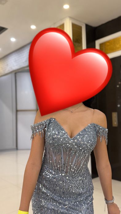 Элегантное вечернее платье