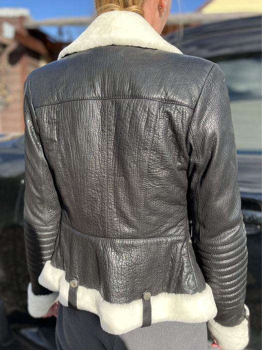 Продаю дубленку новую