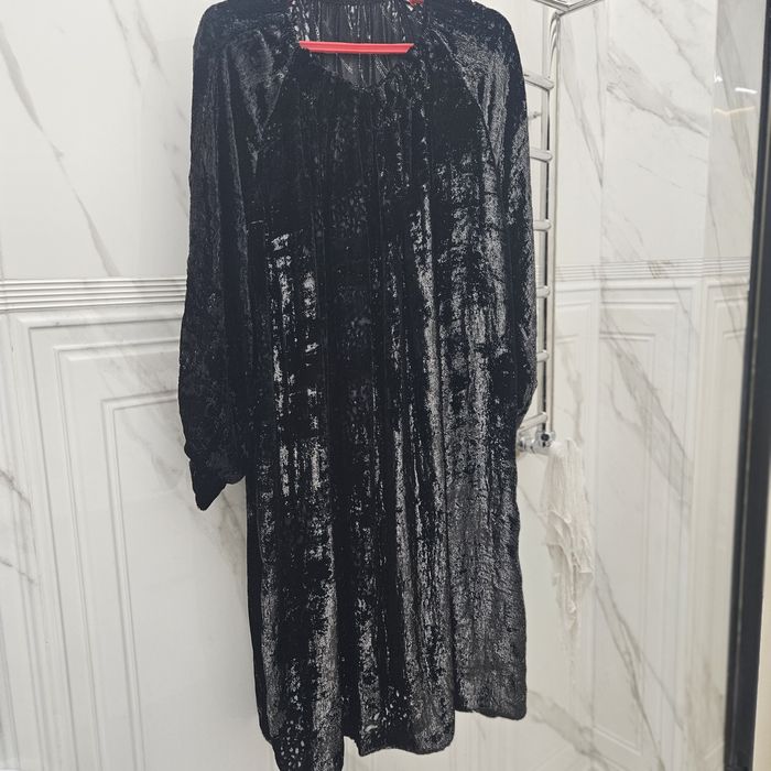 Срочно продам платье шикарное