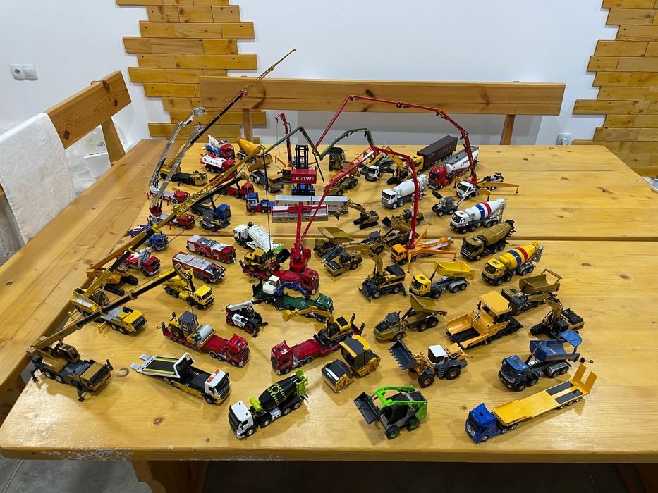 Метални макети 1:50