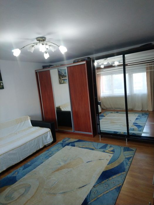Proprietar închiriez 2 camere decomandate