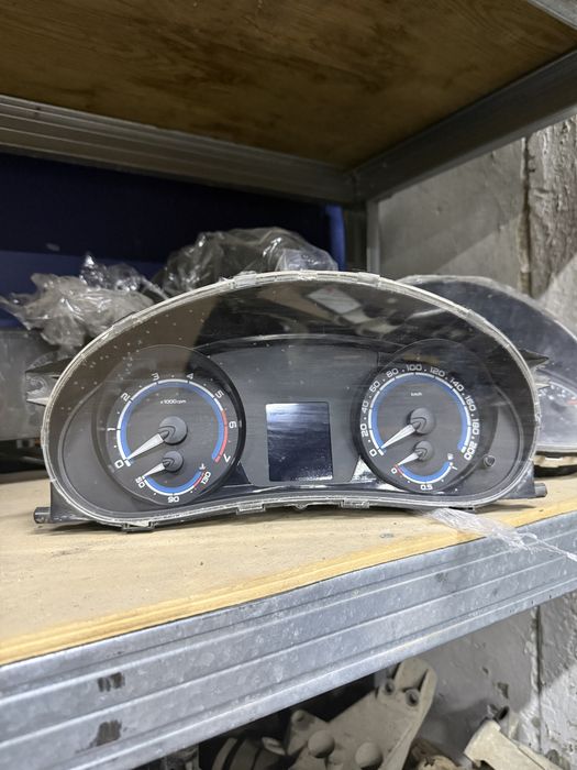 приора 2 шиток прибор