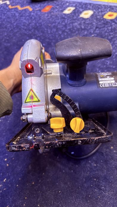 Fierastrau Circular cu laser