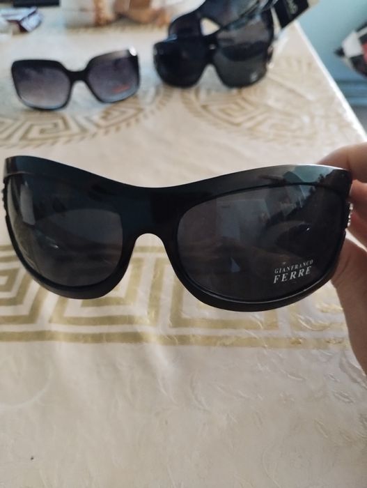 Oferta ochelari de soare branduri renumite unisex!