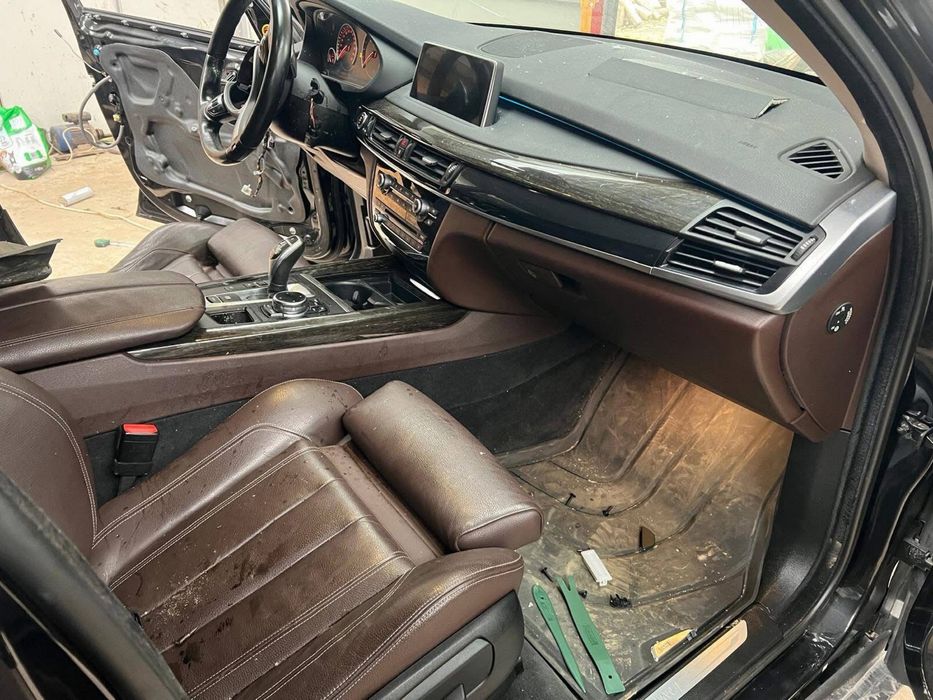 Interior BMW X5 F15 2015