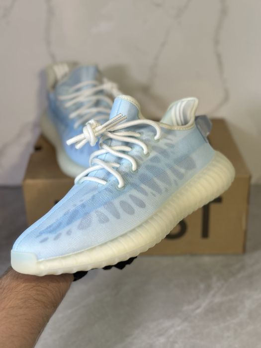 Adidas YEEZY Boost 350 v2 "Mono Ice"