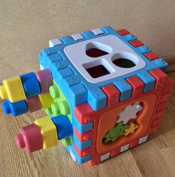 Cub interactiv pentru activitati