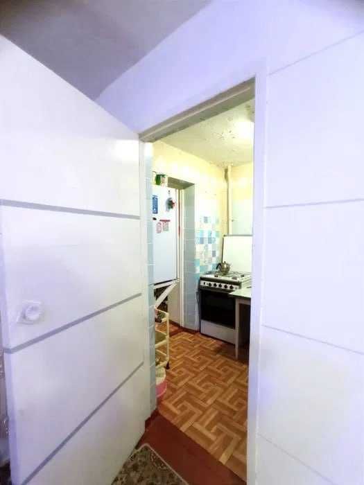 СРОЧНО !! Продается квартира в Яшнабаде 3/1/4 ( 63 кв/м) метро Дустлик