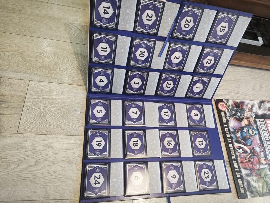 Коледен календар Marvel , Disney 100