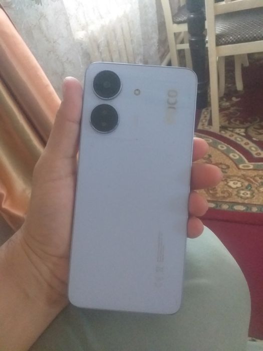 Телефон сатылады