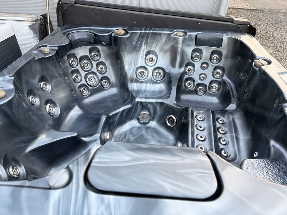 Jacuzzi 4SeasonsSpa ciubar piscina antracit