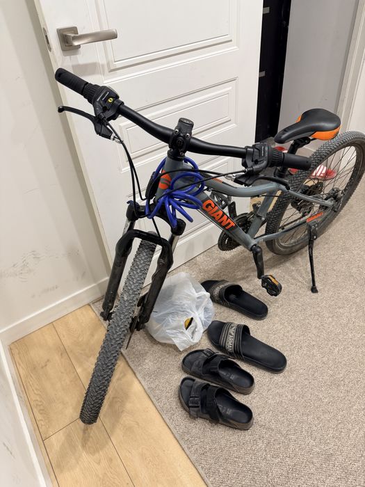 Продам велосипед giant